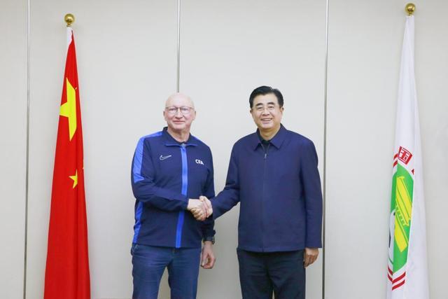 九游娱乐官方入口-克瑞斯·范·普维尔德出任中国足球协会技术总监